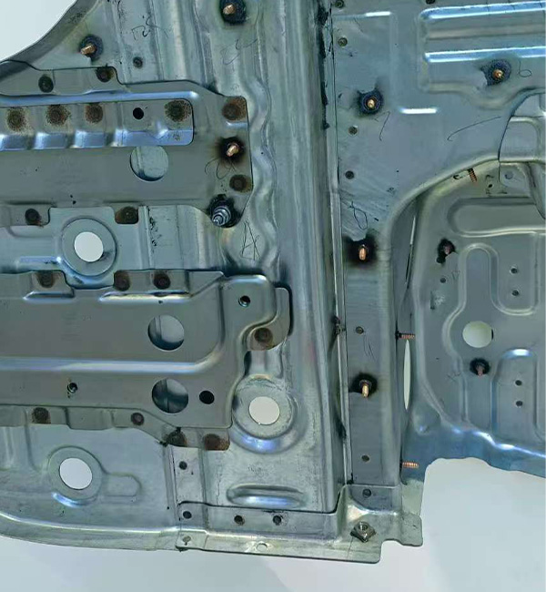 Automotive components bracket fastening using capacitive discharge stud welding system